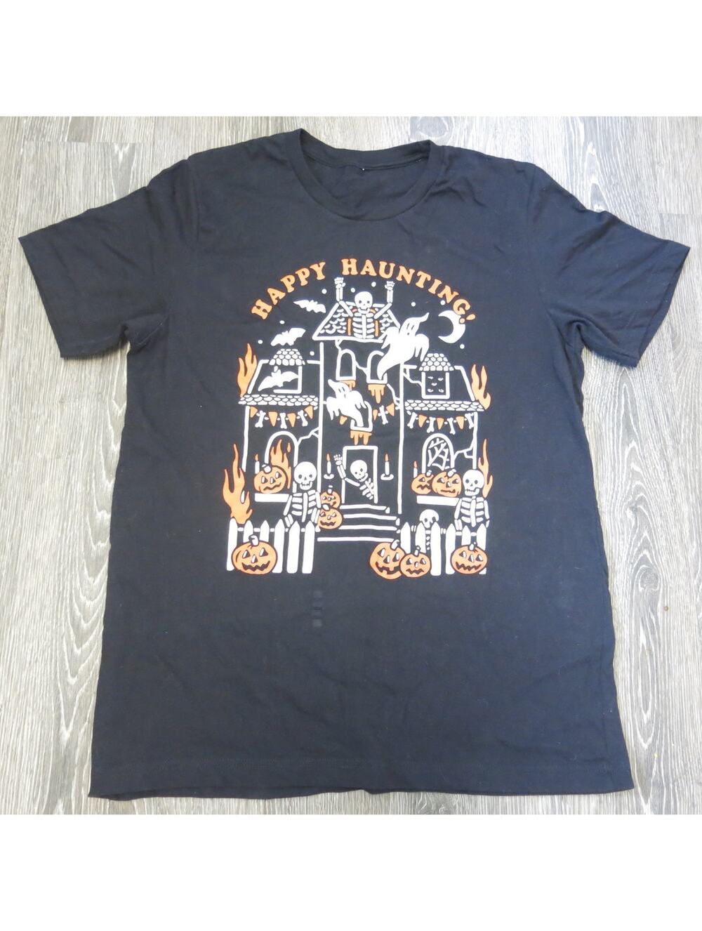 Happy Haunting Halloween T Shirt Size M* Skeleton Pumpkin Haunted House Goth Fun